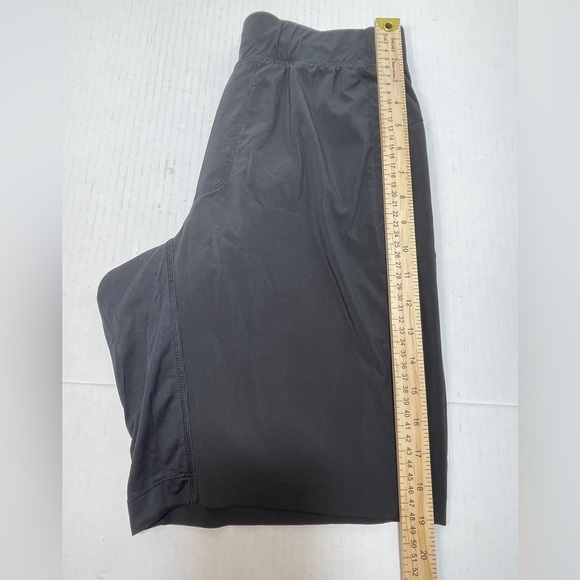 Lululemon Men’s T.H.E. Shorts 9” Inseam Lined Performance Stretch Size M - Picture 15 of 16